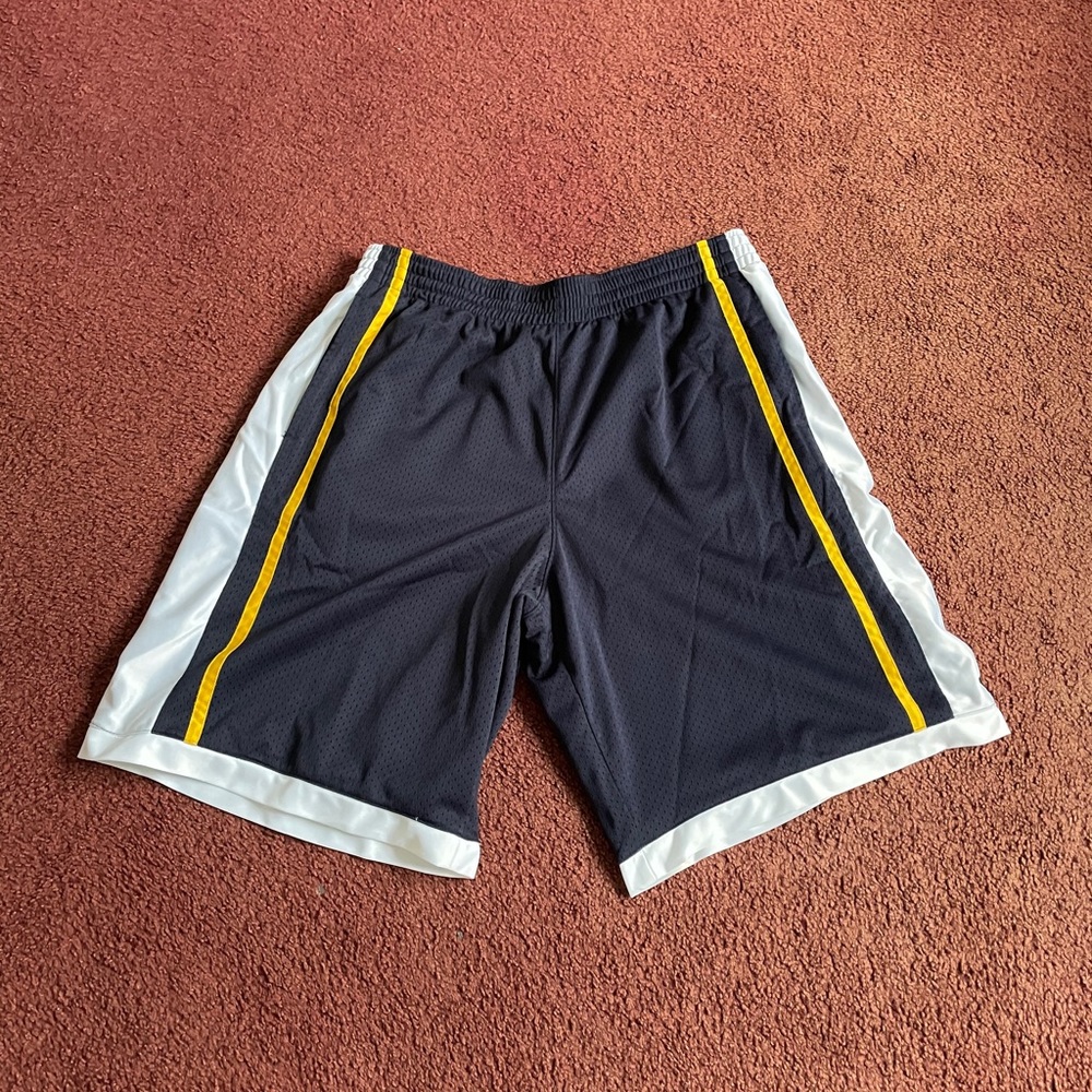 Men’s Basketball shorts